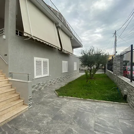 Comfort Apartamento Tirana